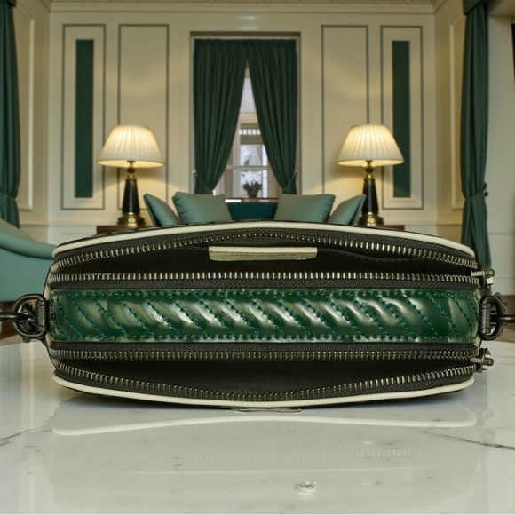 Tory Burch Miller Quilted Patent Leather Crossbody - Ltd Ed Pine Tree Green - Picture 3 of 4